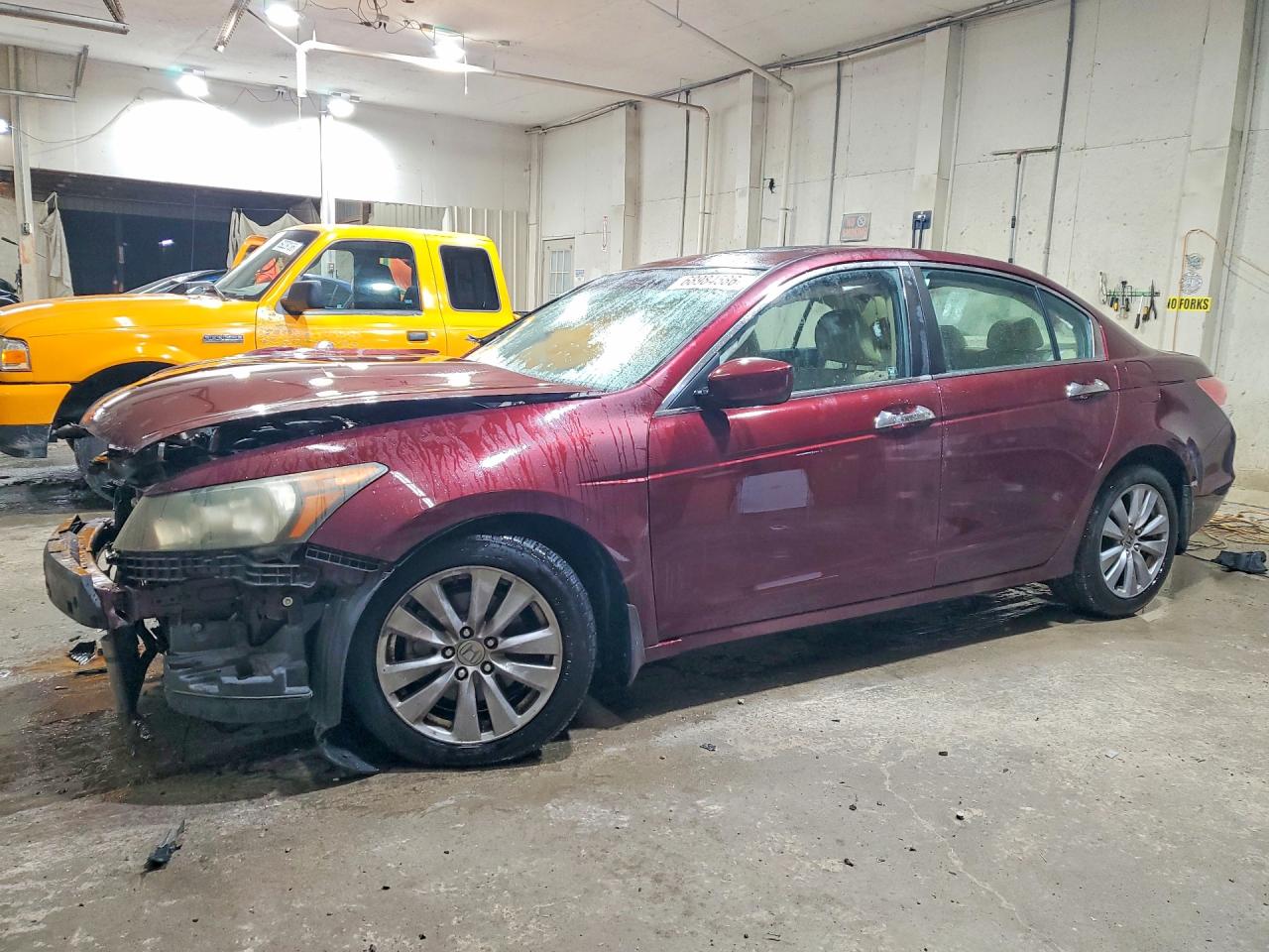 2011 HONDA ACCORD EXL | 1HGCP3F84BA009483 | UPCARS
