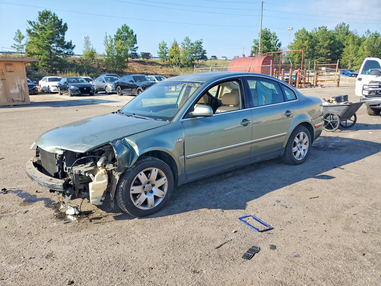 2002 VOLKSWAGEN PASSAT GLX | WVWRH63B12P438312 | UPCARS