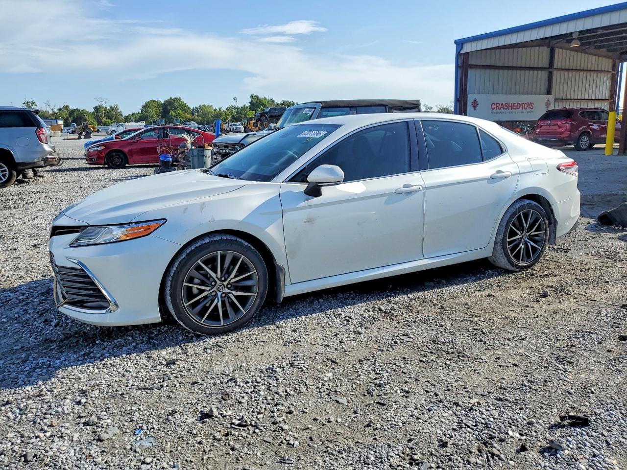 2021 TOYOTA CAMRY XLE | 4T1F11AK6MU444202 | UPCARS