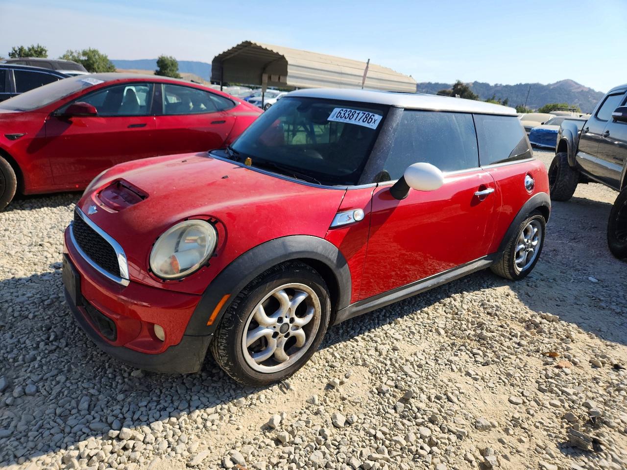 2011 MINI COOPER S | WMWSV3C56BTY10900 | UPCARS