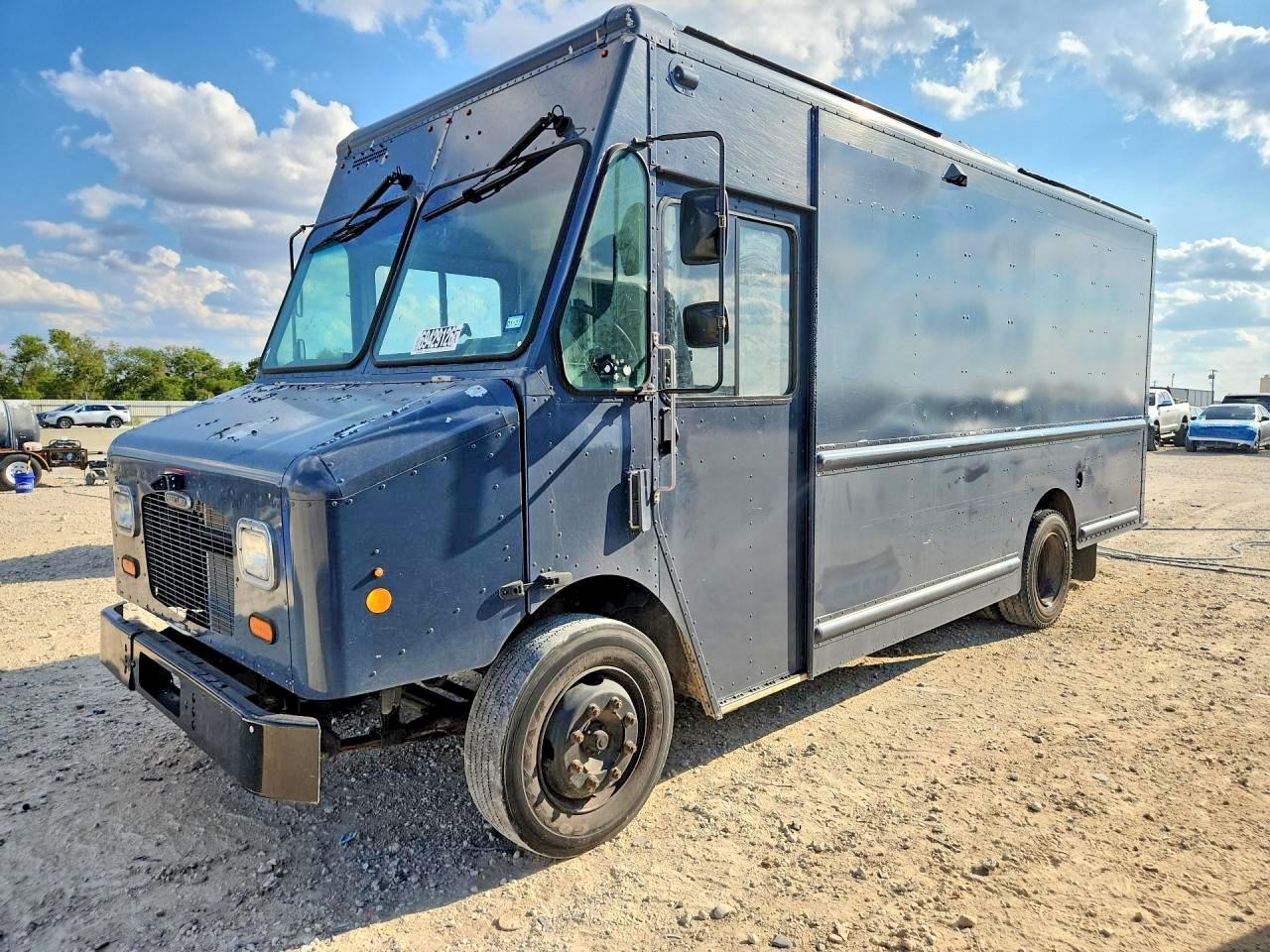 2020 FREIGHTLINER ALL OTHER MT45G CHASSIS DELIVERY TRUCK | 4UZAC2EA9LCMH7979 | UPCARS