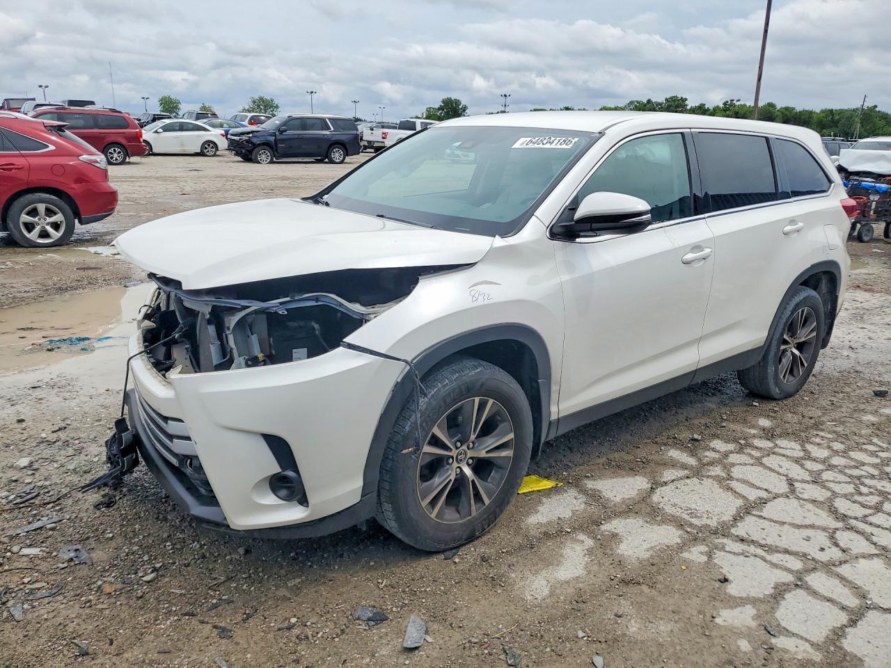 2019 TOYOTA HIGHLANDER LE | 5TDBZRFH4KS922819 | UPCARS