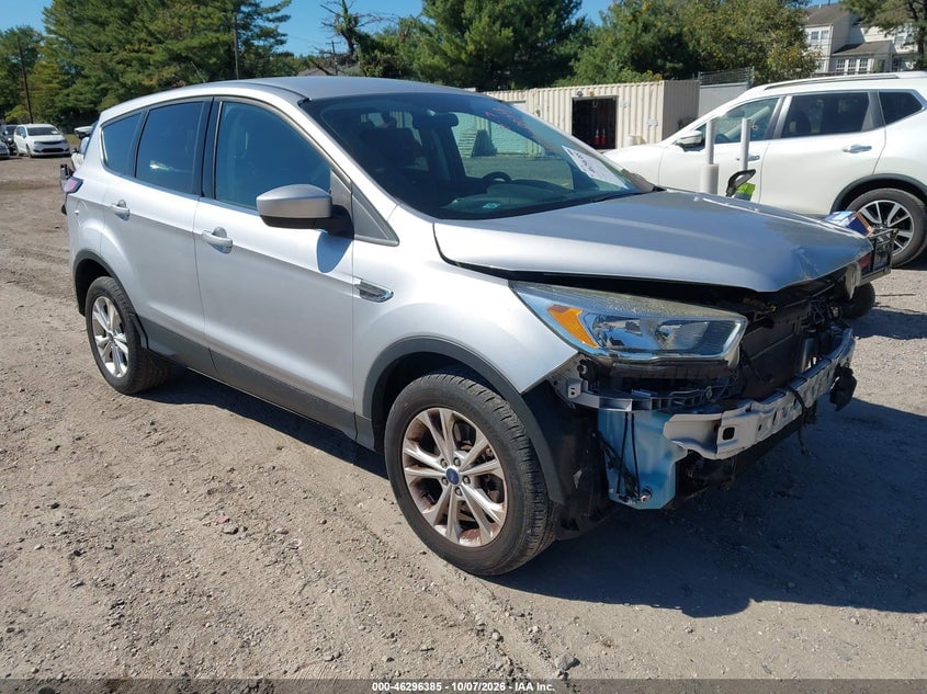 2017 FORD ESCAPE SE | 1FMCU9GDXHUF00469 | UPCARS