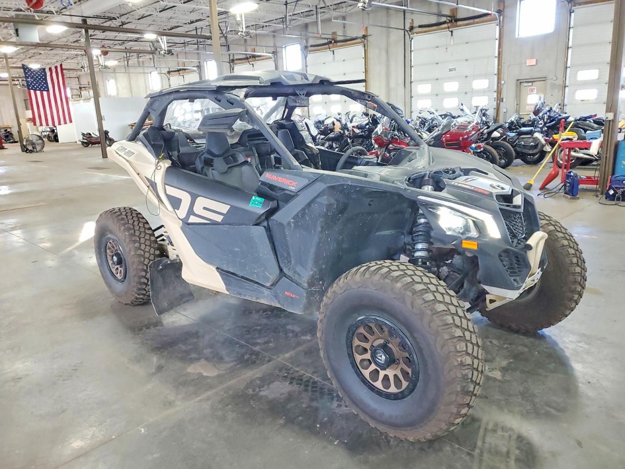 2023 CAN- SIDEBYSIDE K X3 UTILITY VEHICLE | 3JBVGAV41PE001262 | UPCARS