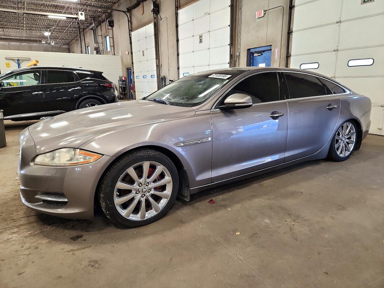 2011 JAGUAR XJ | SAJWA2GB4BLV06749 | UPCARS