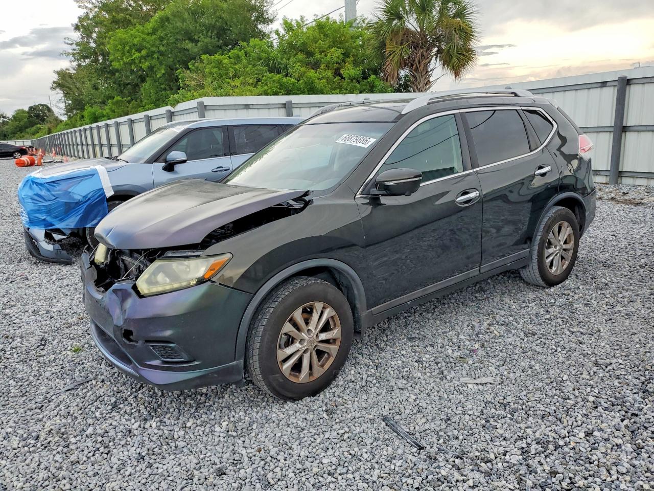 2015 NISSAN ROGUE SV | 5N1AT2MT1FC868443 | UPCARS