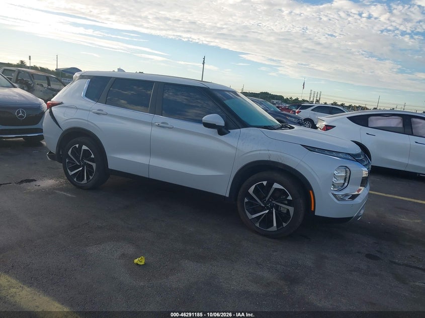 2024 MITSUBISHI OUTLANDER SE 2.5 2WD/SE BLACK EDITION S-AWC/SE BLACK EDITION W/PANO ROOF S-AWC | JA4J3VA80RZ071229 | UPCARS
