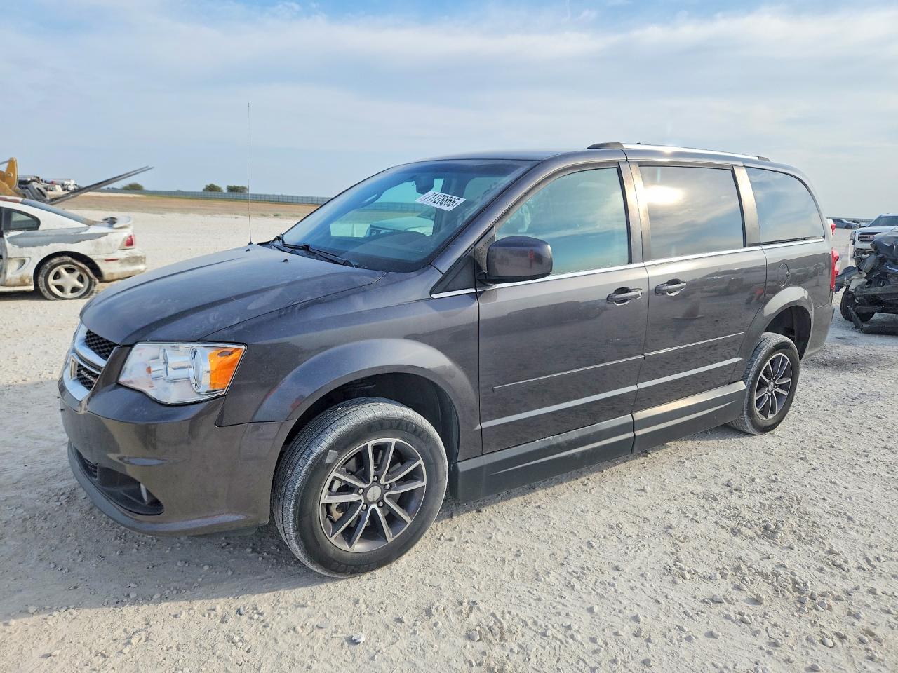 2017 DODGE CARAVAN SXT | 2C4RDGCG4HR692696 | UPCARS