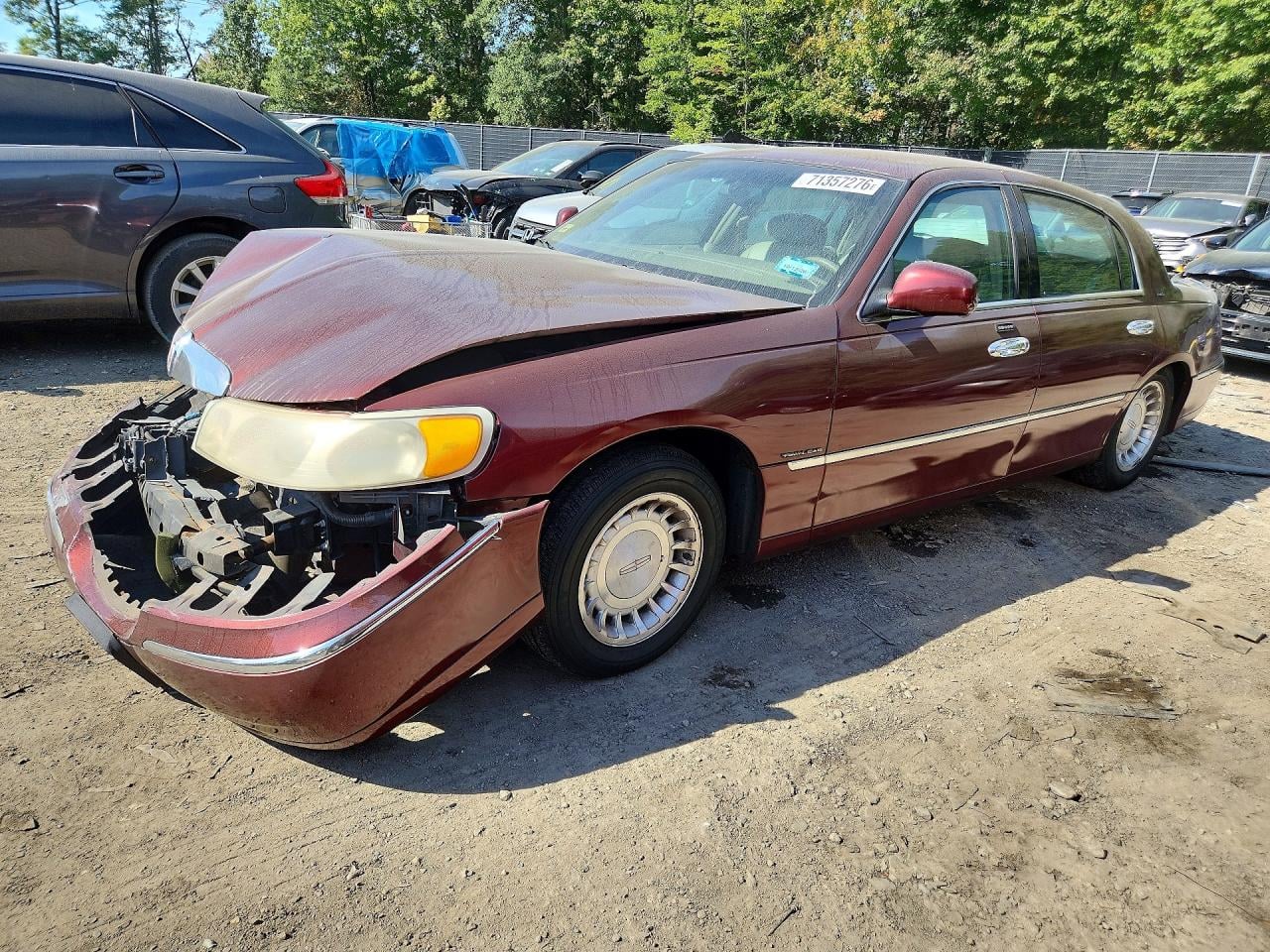 2002 LINCOLN TOWNCAR EXECUTIVE | 1LNHM81WX2Y609069 | UPCARS