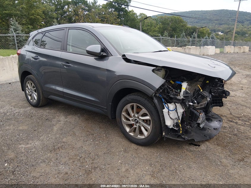 2018 HYUNDAI TUCSON SE | KM8J2CA40JU630348 | UPCARS