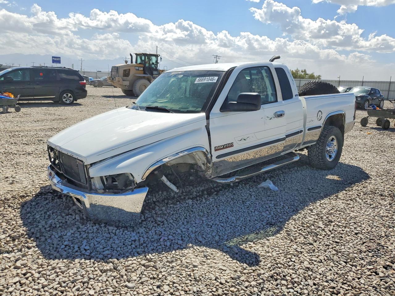 1999 DODGE RAM 2500 | 1B7KF2364XJ531130 | UPCARS