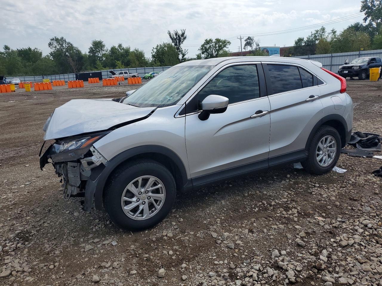 2019 MITSUBISHI ECLIPS ES | JA4AT3AA1KZ034042 | UPCARS