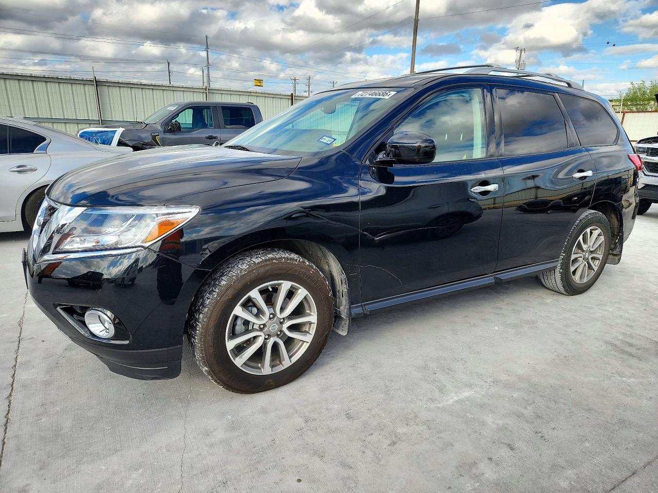 2015 NISSAN PATHFINDER SV | 5N1AR2MN7FC657604 | UPCARS