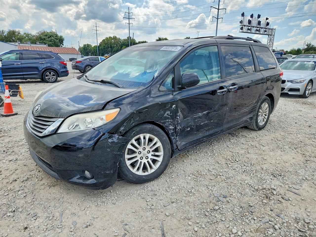 2012 TOYOTA SIENNA XLE 8-PASSENGER | 5TDYK3DC3CS233858 | UPCARS