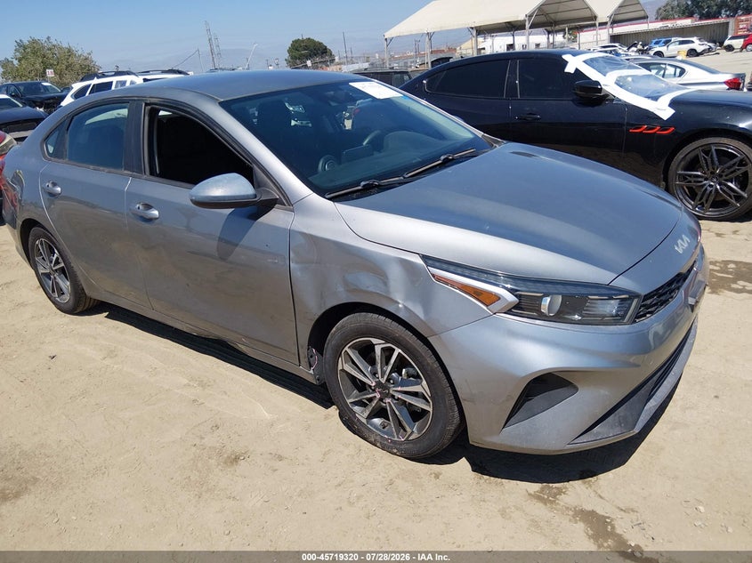 2022 KIA FORTE LXS | 3KPF24AD7NE457335 | UPCARS