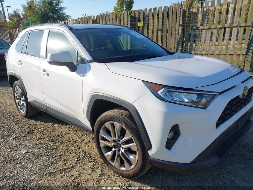 2019 TOYOTA RAV4 XLE PREMIUM | JTMA1RFV1KD511432 | UPCARS