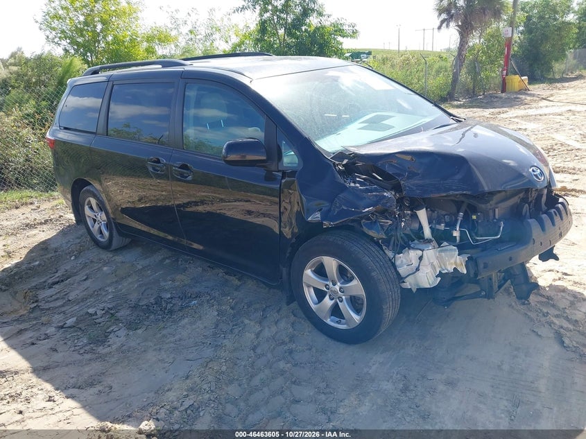2017 TOYOTA SIENNA LE 8 PASSENGER | 5TDKZ3DC7HS864377 | UPCARS