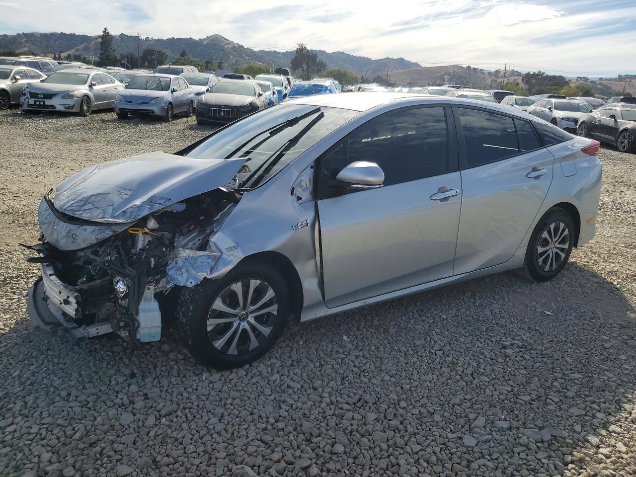 2022 TOYOTA PRIUS XLE | JTDKAMFP2N3214902 | UPCARS
