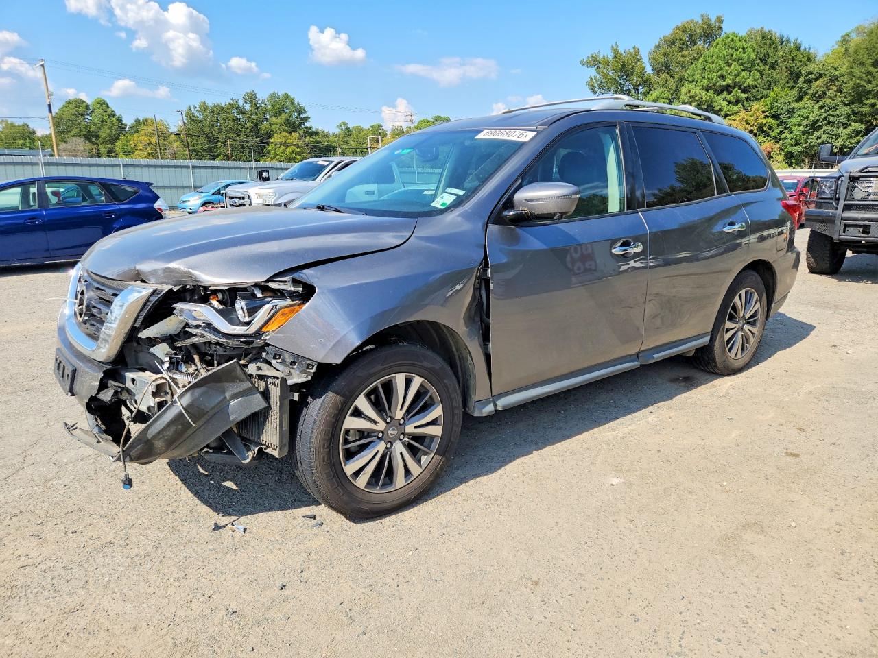 2017 NISSAN PATHFINDER SL | 5N1DR2MM5HC650707 | UPCARS