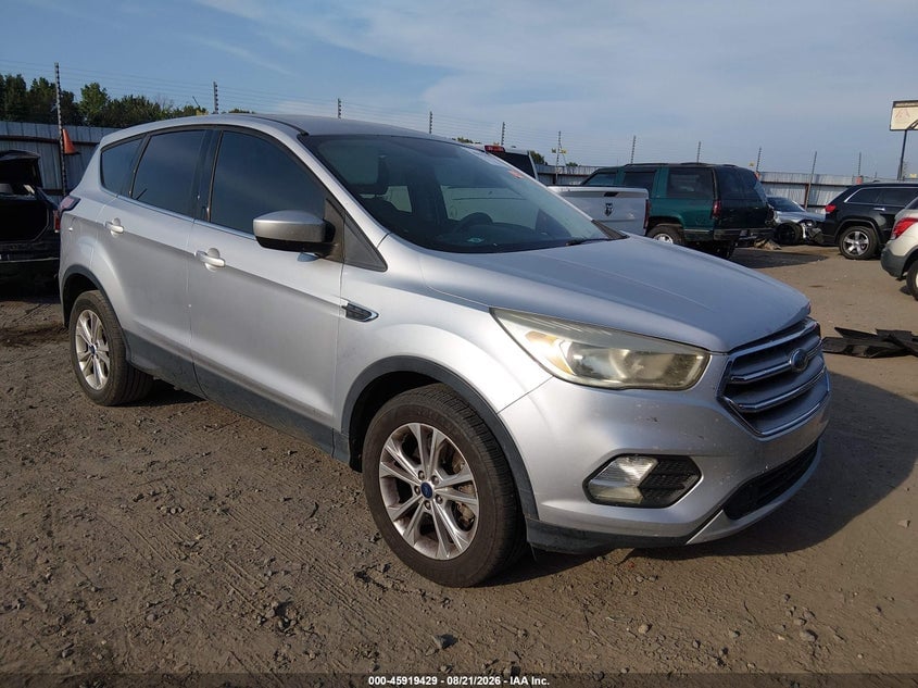 2017 FORD ESCAPE SE | 1FMCU9GD0HUB64962 | UPCARS