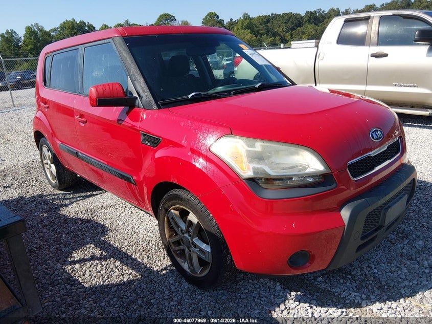 2011 KIA SOUL + | KNDJT2A27B7304105 | UPCARS