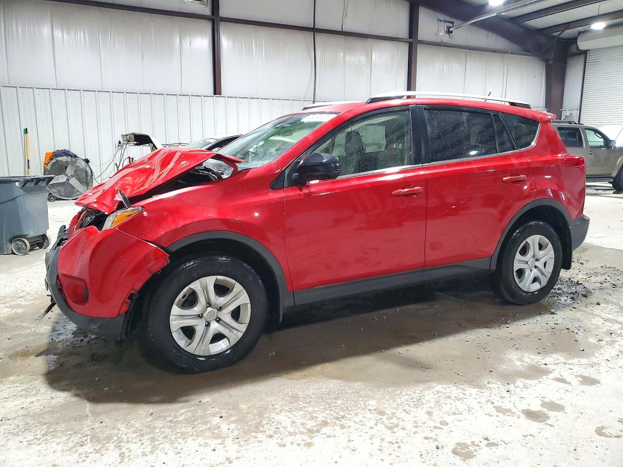 2015 TOYOTA RAV4 LE | JTMBFREV5FD144273 | UPCARS
