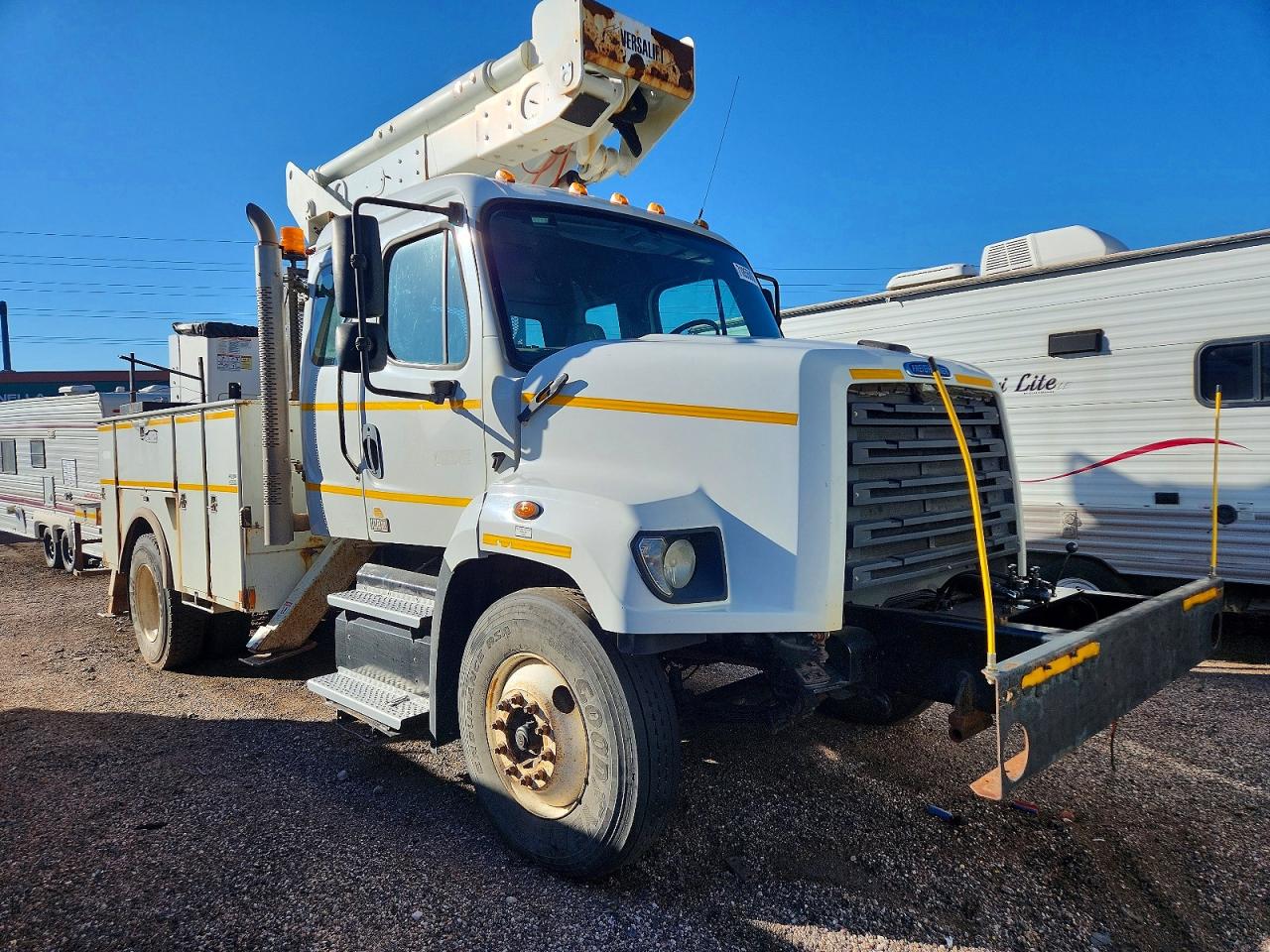 2013 FREIGHTLINER ALL OTHER | 1FVAG0BS1DHFG1879 | UPCARS