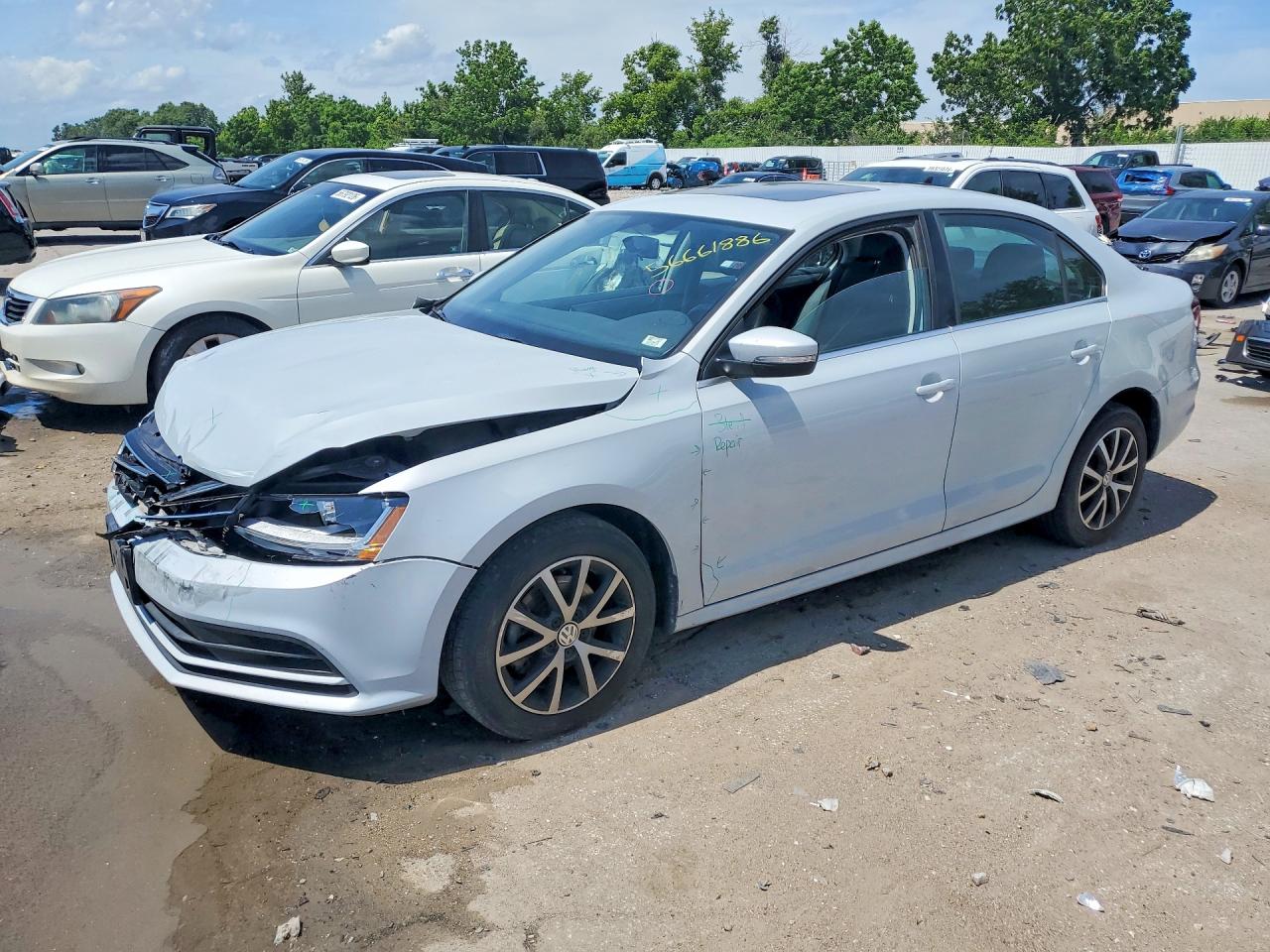 2018 VOLKSWAGEN JETTA SE | 3VWDB7AJ9JM221992 | UPCARS
