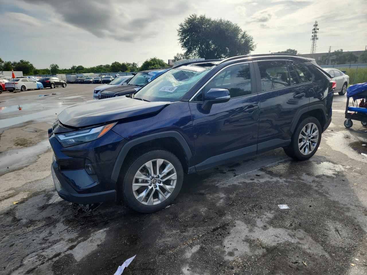 2022 TOYOTA RAV4 XLE PREMIUM | 2T3C1RFV7NW190450 | UPCARS