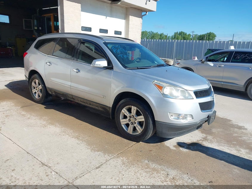 2010 CHEVROLET TRAVERSE LT | 1GNLVFED9AS105159 | UPCARS