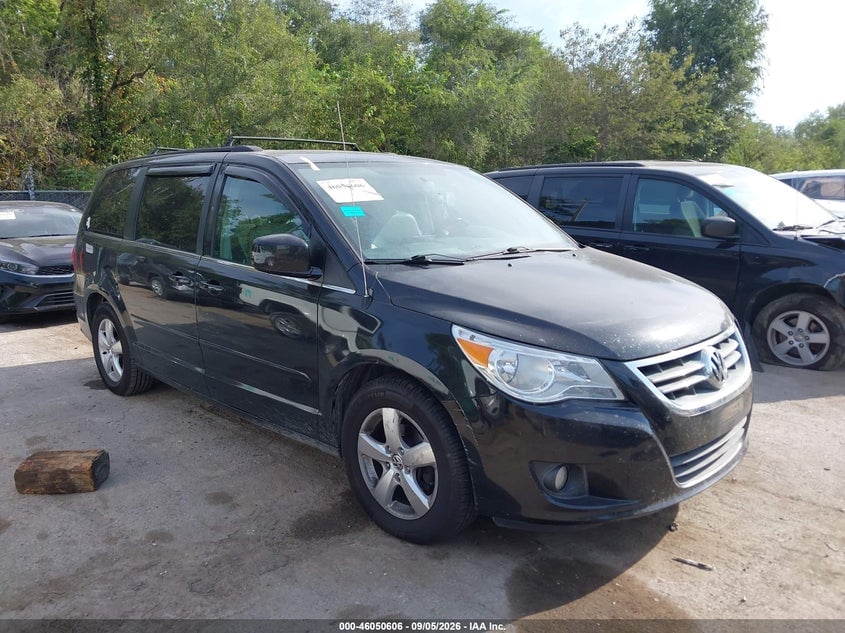 2011 VOLKSWAGEN ROUTAN SEL W/NAVIGATION | 2V4RW5DG1BR691192 | UPCARS