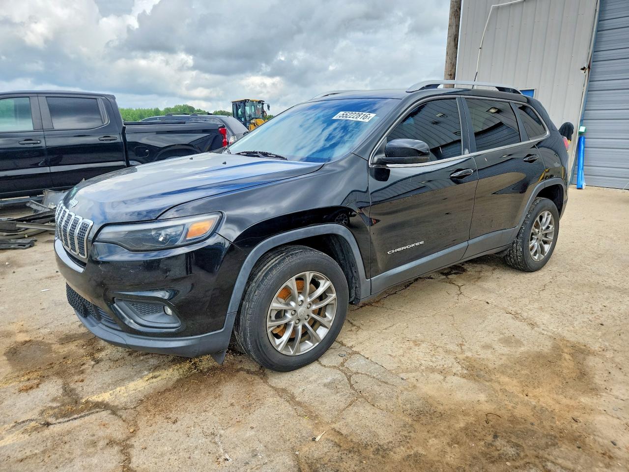 2019 JEEP CHEROKEE LATITUDE PLUS | 1C4PJLLB1KD403586 | UPCARS