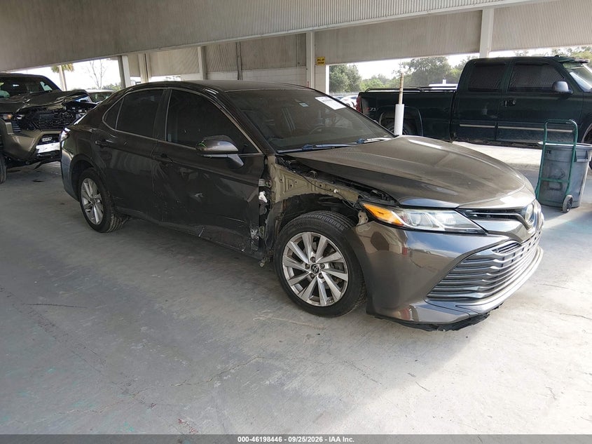 2019 TOYOTA CAMRY LE | 4T1B11HK7KU697367 | UPCARS