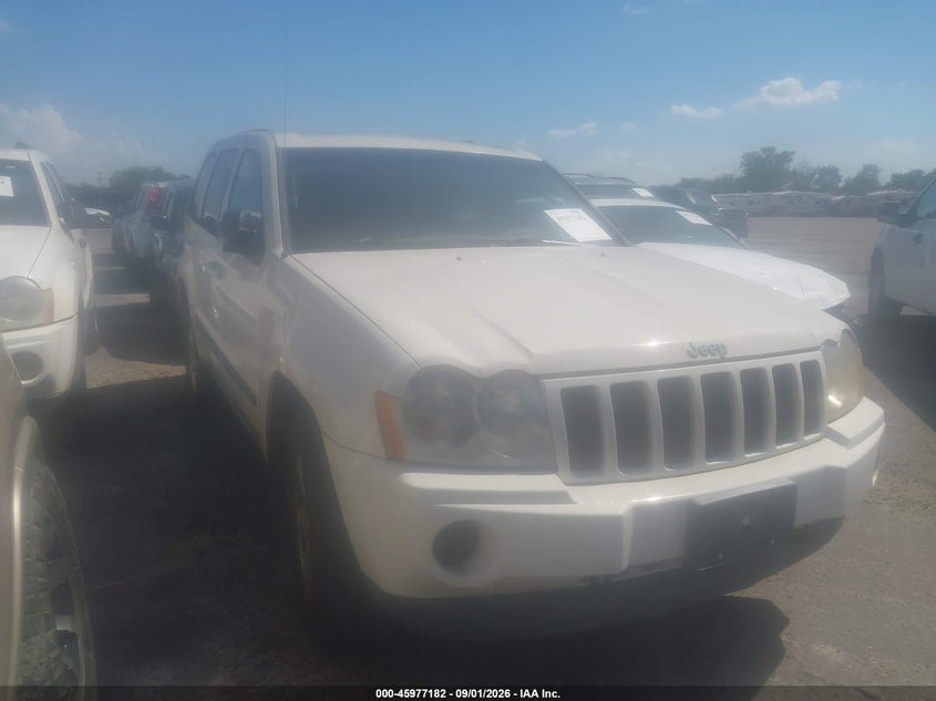 2007 JEEP GRAND CHEROKEE LAREDO | 1J8HR48P27C638754 | UPCARS