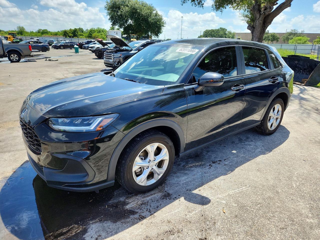 2025 HONDA HR-V LX | 3CZRZ1H30SM737033 | UPCARS