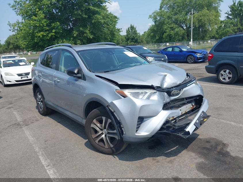 2018 TOYOTA RAV4 LE | 2T3BFREV2JW723961 | UPCARS