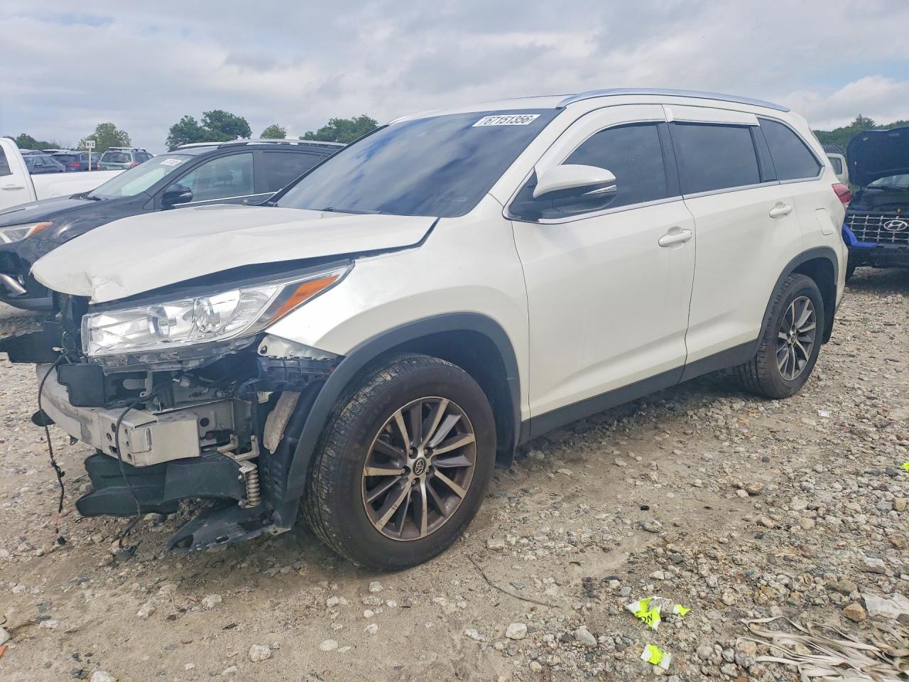 2019 TOYOTA HIGHLANDER XLE | 5TDJZRFH8KS618307 | UPCARS