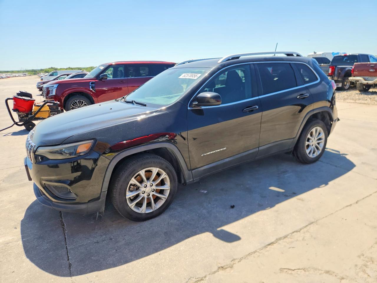 2019 JEEP CHEROKEE LATITUDE | 1C4PJLCB6KD221088 | UPCARS