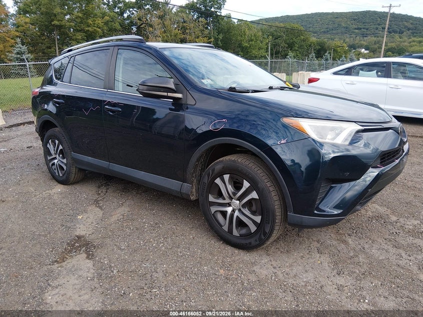 2018 TOYOTA RAV4 LE | 2T3ZFREV7JW453396 | UPCARS