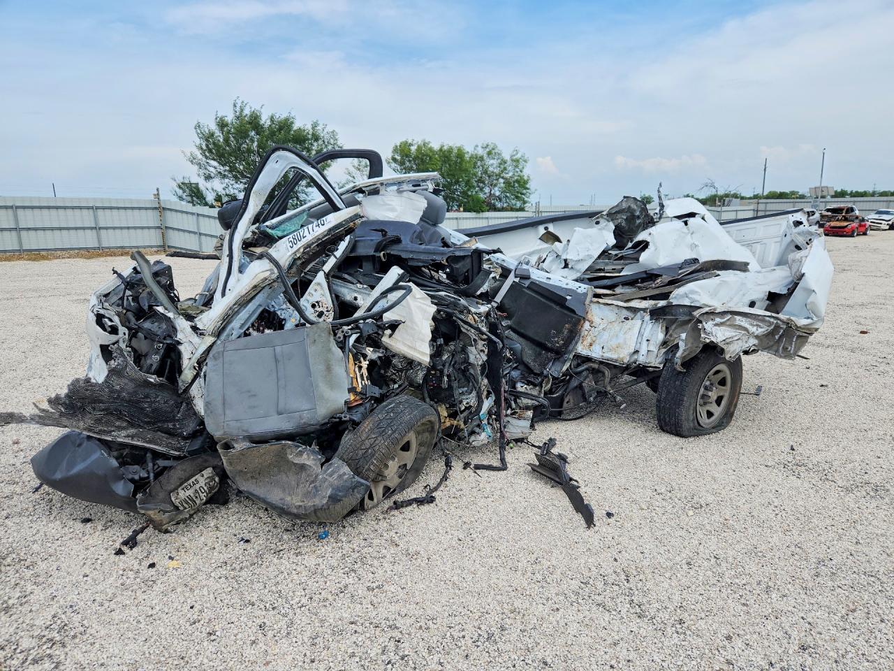 2016 CHEVROLET SILVERADO K1500 | 1GCNKNEH5GZ390045 | UPCARS
