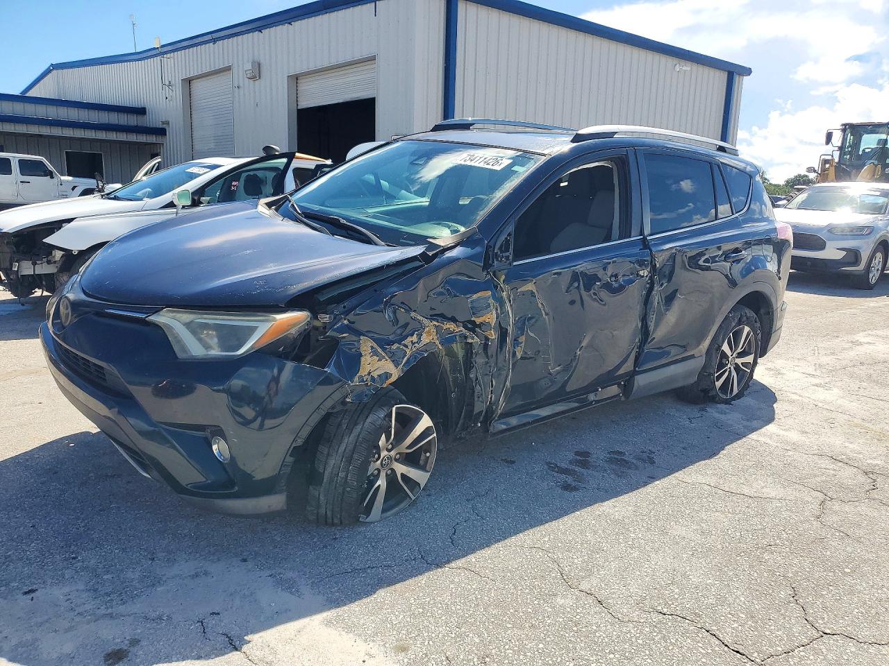 2017 TOYOTA RAV4 XLE | 2T3WFREV7HW391270 | UPCARS