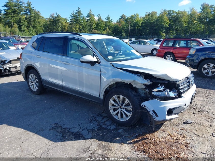 2018 VOLKSWAGEN TIGUAN 2.0T SE/2.0T SEL | 3VV2B7AX2JM083972 | UPCARS