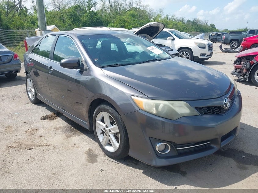 2014 TOYOTA CAMRY SE | 4T1BF1FKXEU803447 | UPCARS