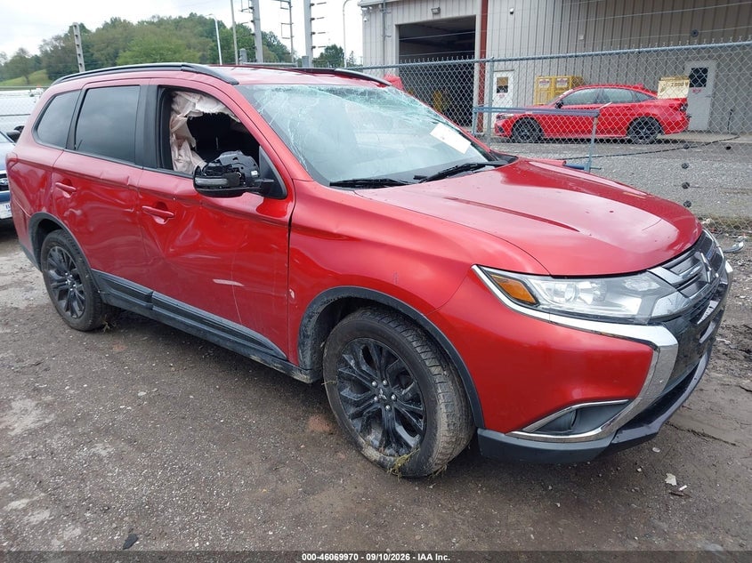 2018 MITSUBISHI OUTLANDER LE | JA4AZ3A3XJZ022082 | UPCARS