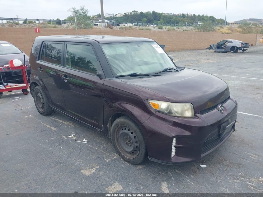 2013 SCION XB | JTLZE4FE5DJ033129 | UPCARS