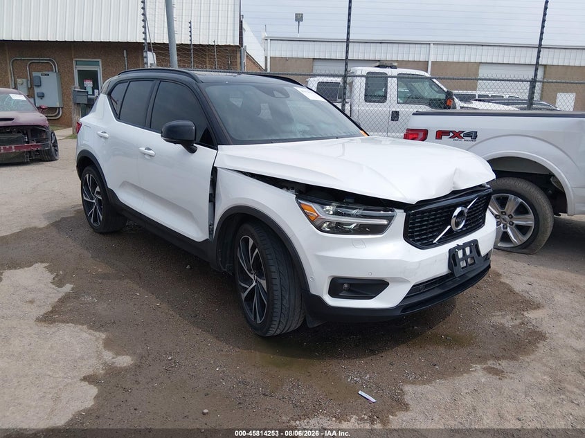 2019 VOLVO XC40 T5 R-DESIGN | YV4162UM0K2111793 | UPCARS