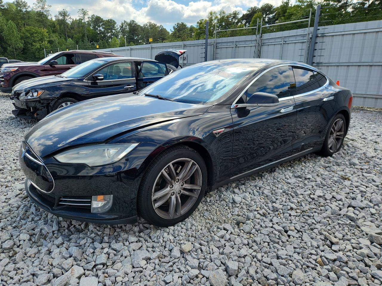 2015 TESLA MODEL S 85 | 5YJSA4H1XFF080363 | UPCARS