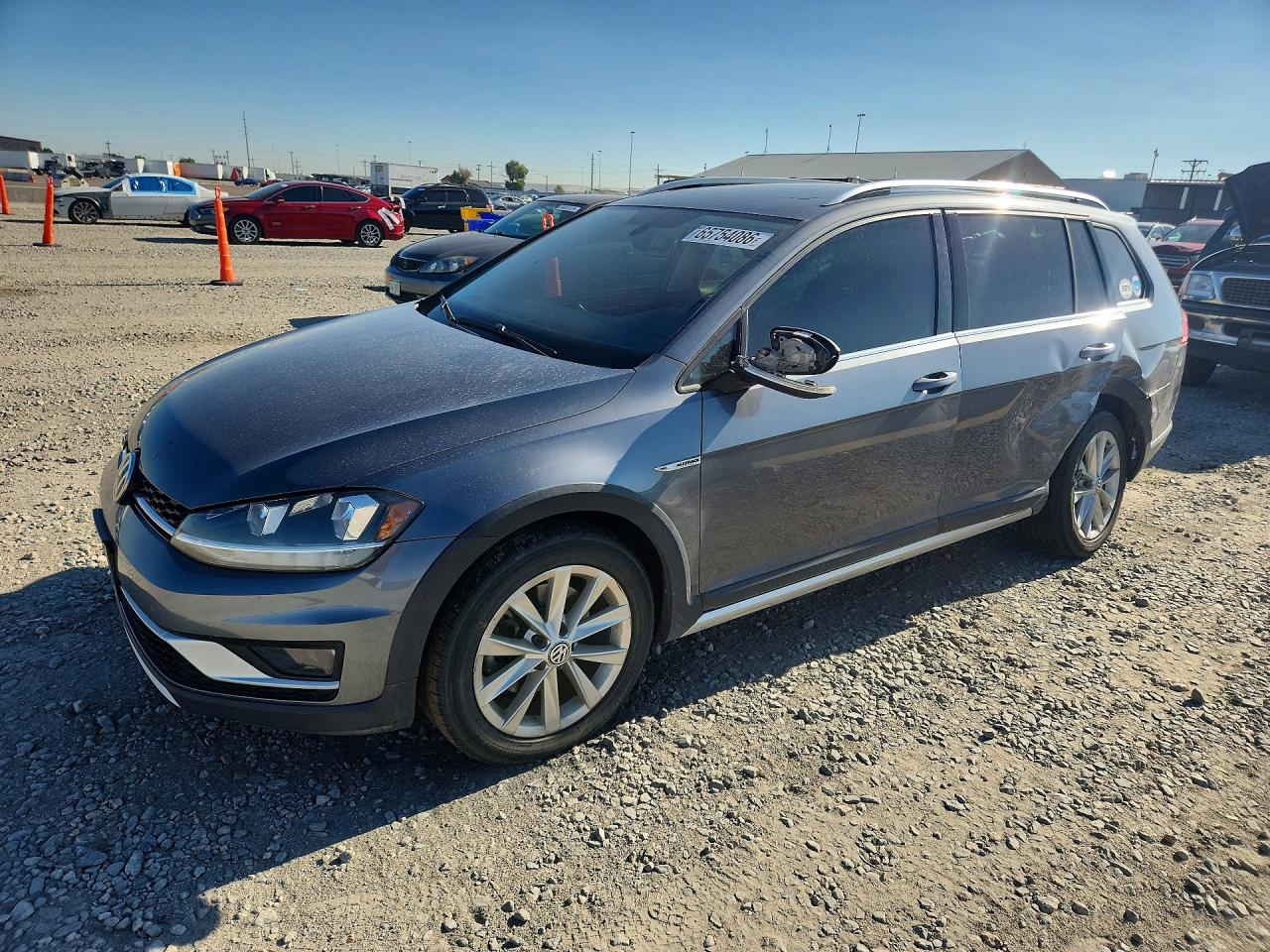 2018 VOLKSWAGEN GOLF S | 3VWH17AU1JM767894 | UPCARS
