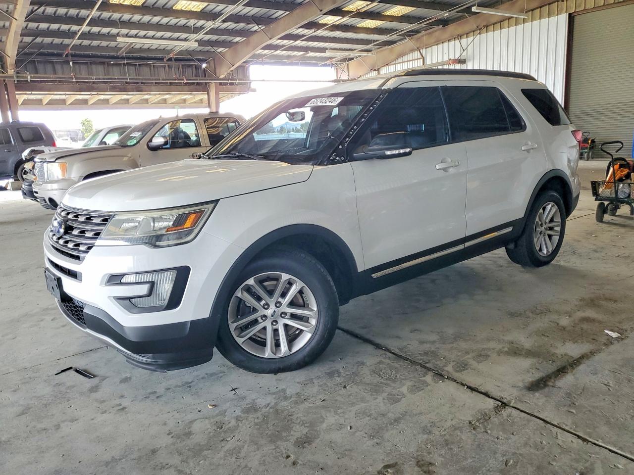 2017 FORD EXPLORER XLT | 1FM5K7D81HGA61221 | UPCARS
