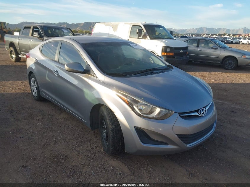 2016 HYUNDAI ELANTRA SE | 5NPDH4AEXGH708281 | UPCARS